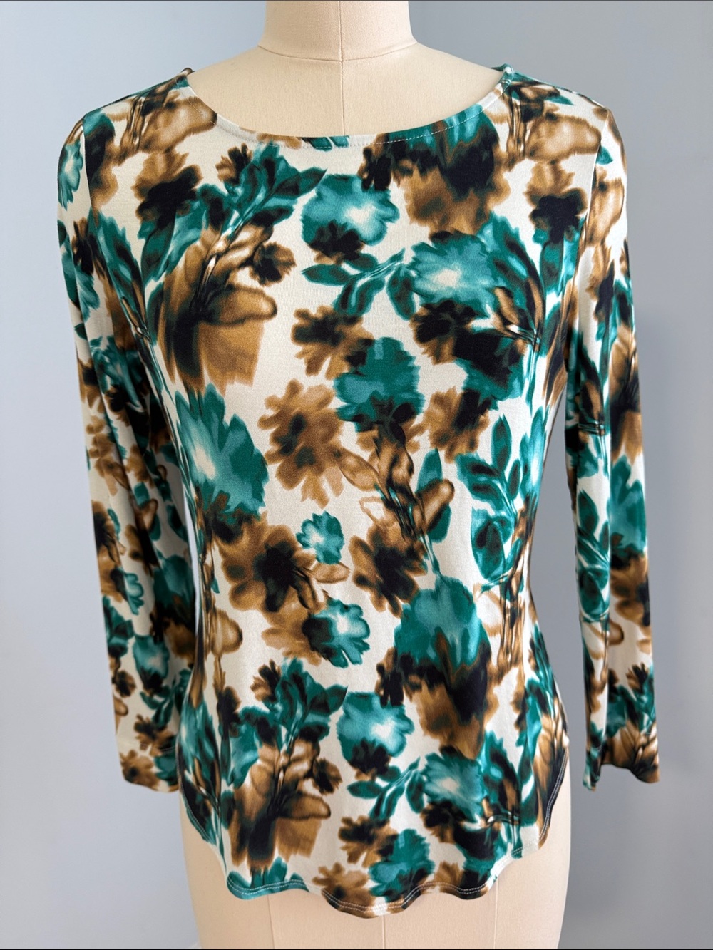 Emaline Petite Women's Teal and Brown Floral Long-Sleeve Top SZMP
